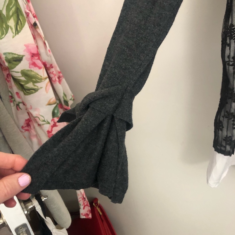 Sweater - Picture 4 of 4